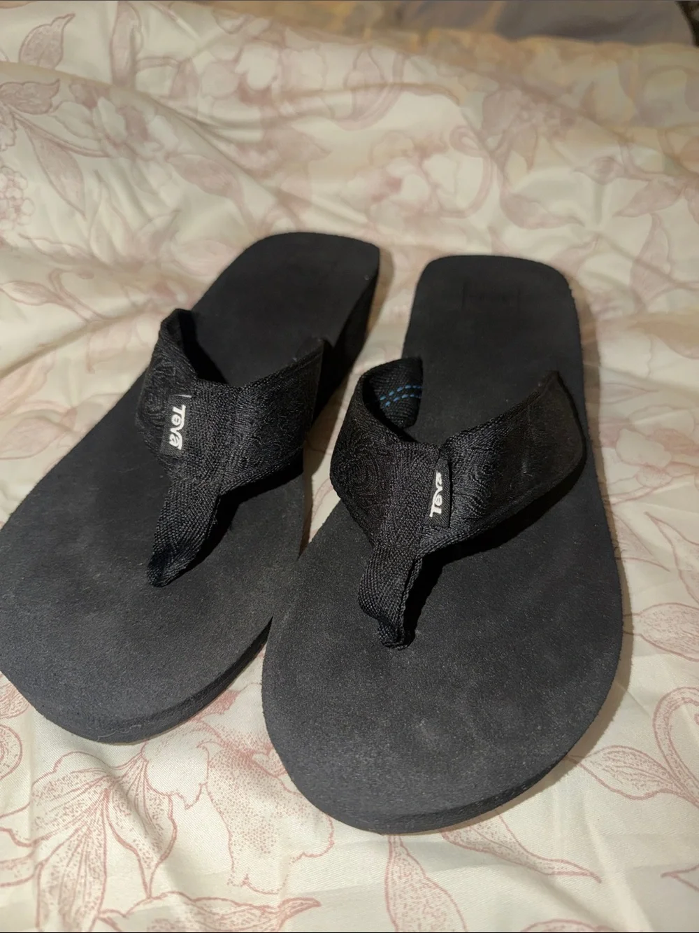 Teva wedge flip